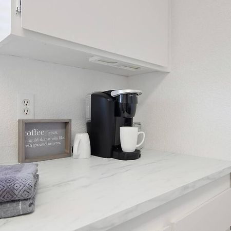Couples Studio 1 W Full Kitchen Appartamento Oakhurst Esterno foto