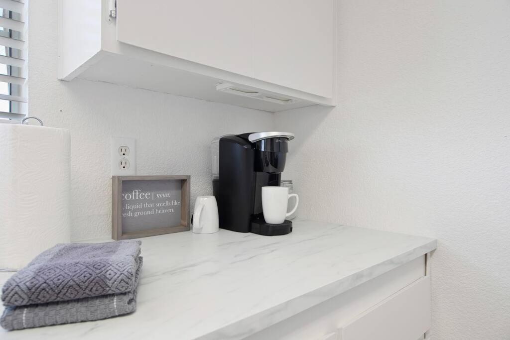 Couples Studio 1 W Full Kitchen Appartamento Oakhurst Esterno foto