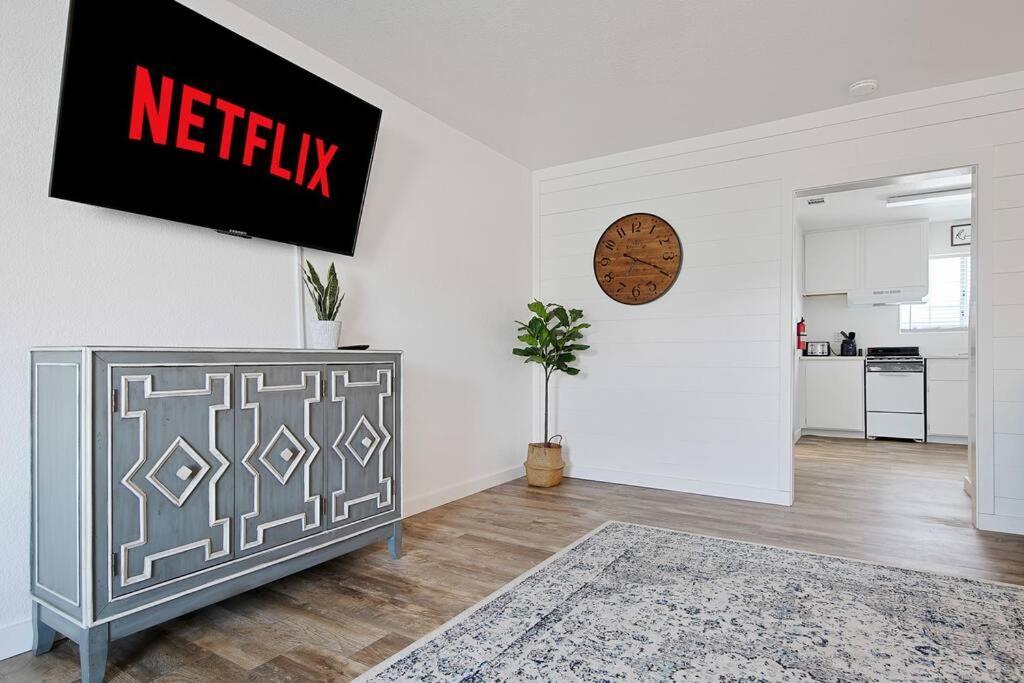 Couples Studio 1 W Full Kitchen Appartamento Oakhurst Esterno foto