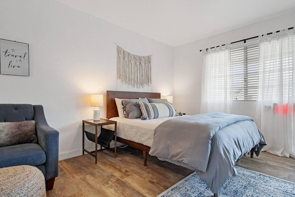 Couples Studio 1 W Full Kitchen Appartamento Oakhurst Esterno foto